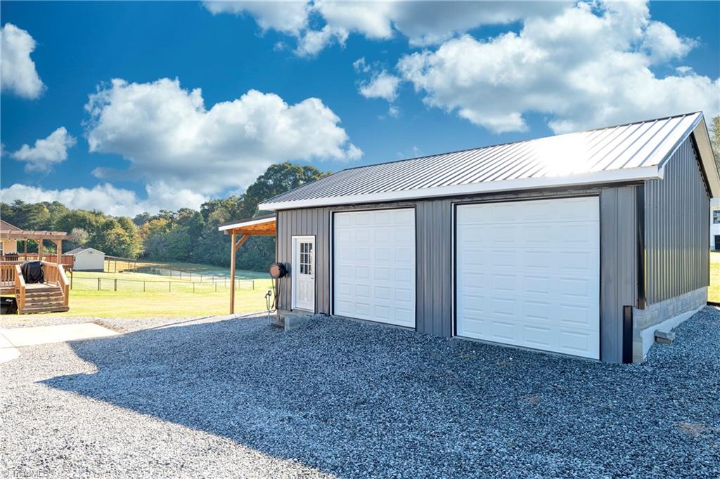 4939 Arnold Road Lexington, NC 27295 - Photo 5 of 30 Gallery Image 5