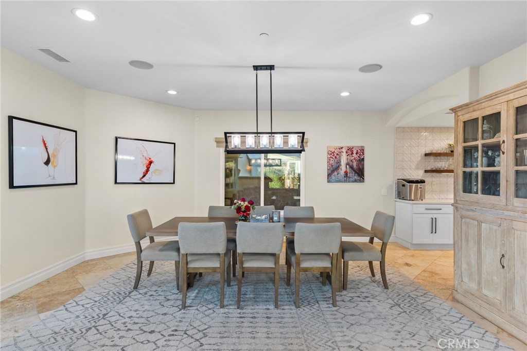 31345 Avenida Del Reposo Temecula, CA 92591 - Photo 34 of 75