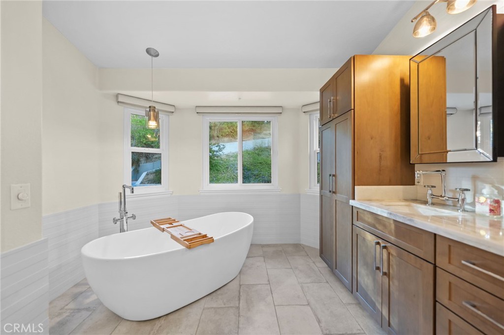 31345 Avenida Del Reposo Temecula, CA 92591 - Photo 64 of 75