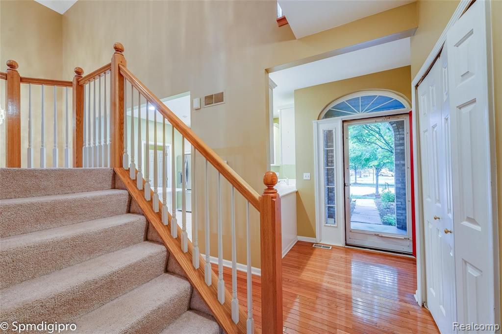 41687 Glade Road Canton, MI 48187 - Photo 9 of 59