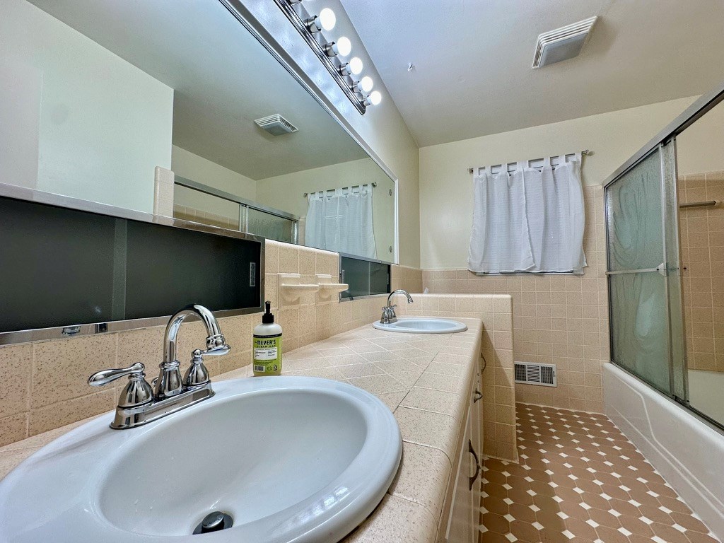 203 Belle Meade Road Greenwood, SC 29649 - Photo 17 of 30 Gallery Image 17