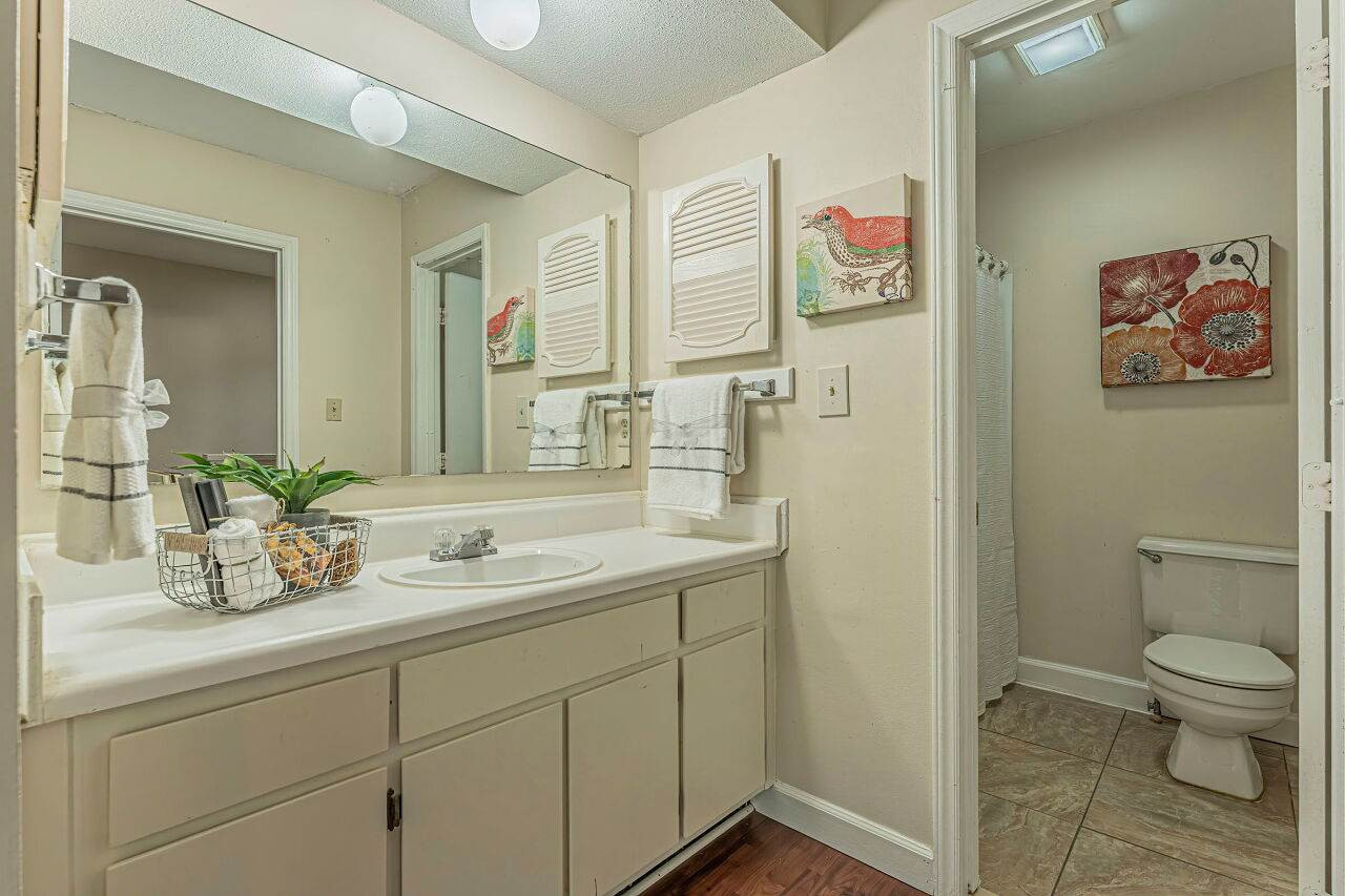 2516 Avent Ferry Road, Unit 206 Raleigh, NC 27606 - Photo 11 of 13 Photo 11