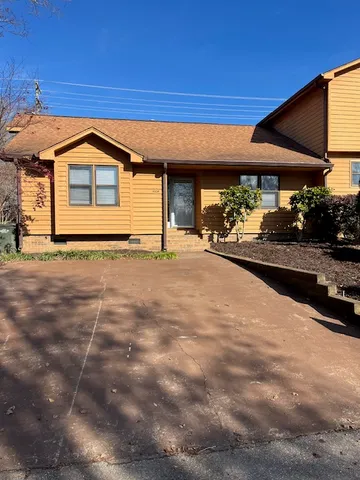 $1,650 | 100 Sunningdale Court, Unit A, Easley, SC 29642