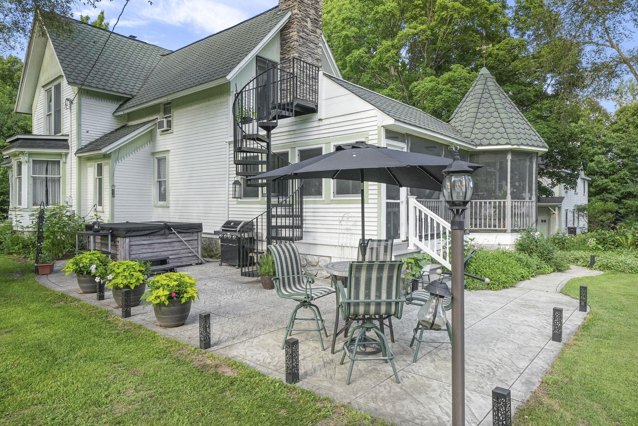 1056 Smith Road Traverse City, MI 49696 - Photo 47 of 81
