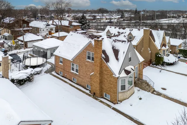 $749,900 | 5016 Jarlath Avenue, Skokie, IL 60077