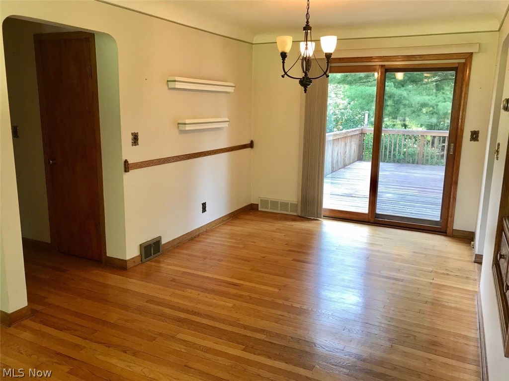 6895 Olde 8 Road Peninsula, OH 44264 - Photo 6 of 20 Gallery Image 6