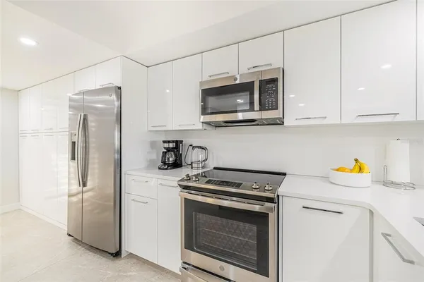 $6,000 | 16320 Kelly Cove Drive, Unit 268, Fort Myers, FL 33908