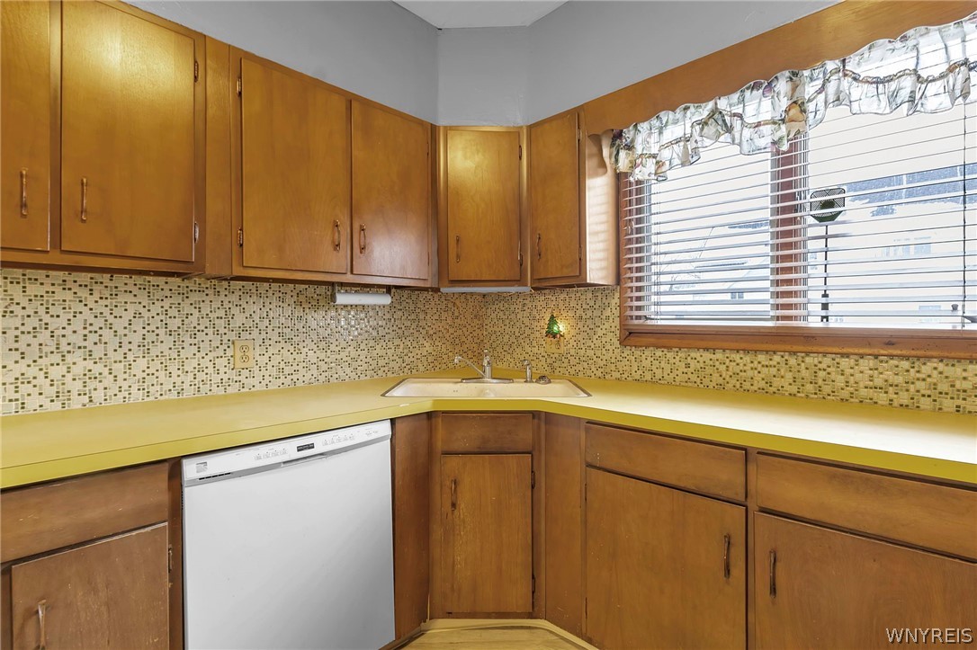 1388 Harlem Road Cheektowaga, NY 14206 - Photo 16 of 41