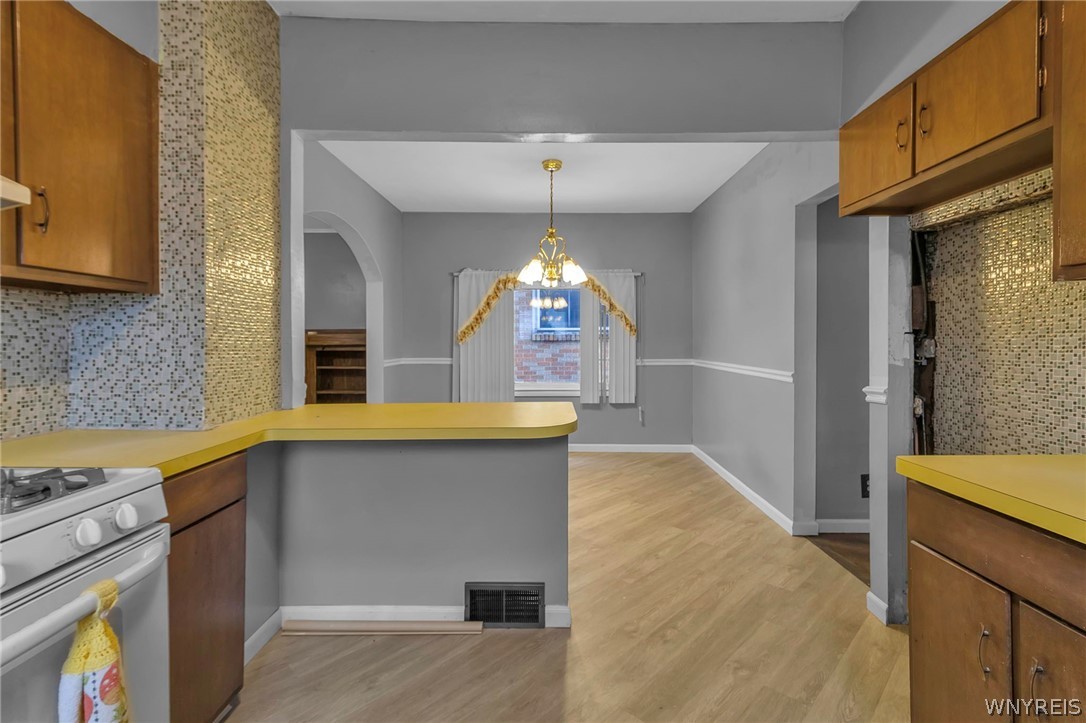 1388 Harlem Road Cheektowaga, NY 14206 - Photo 17 of 41