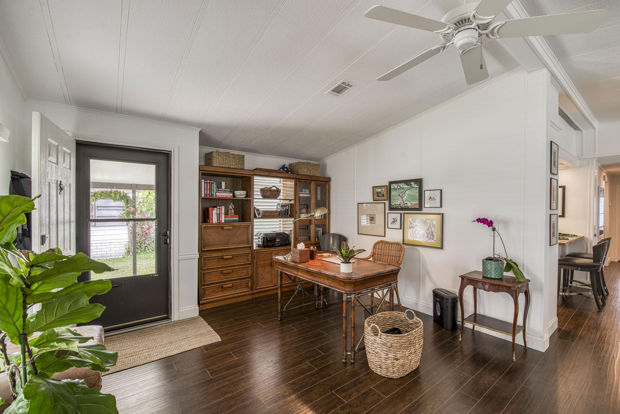 2833 Southwest Pontiac Place Stuart, FL 34997 - Photo 4 of 24 _IMG6803_HDR