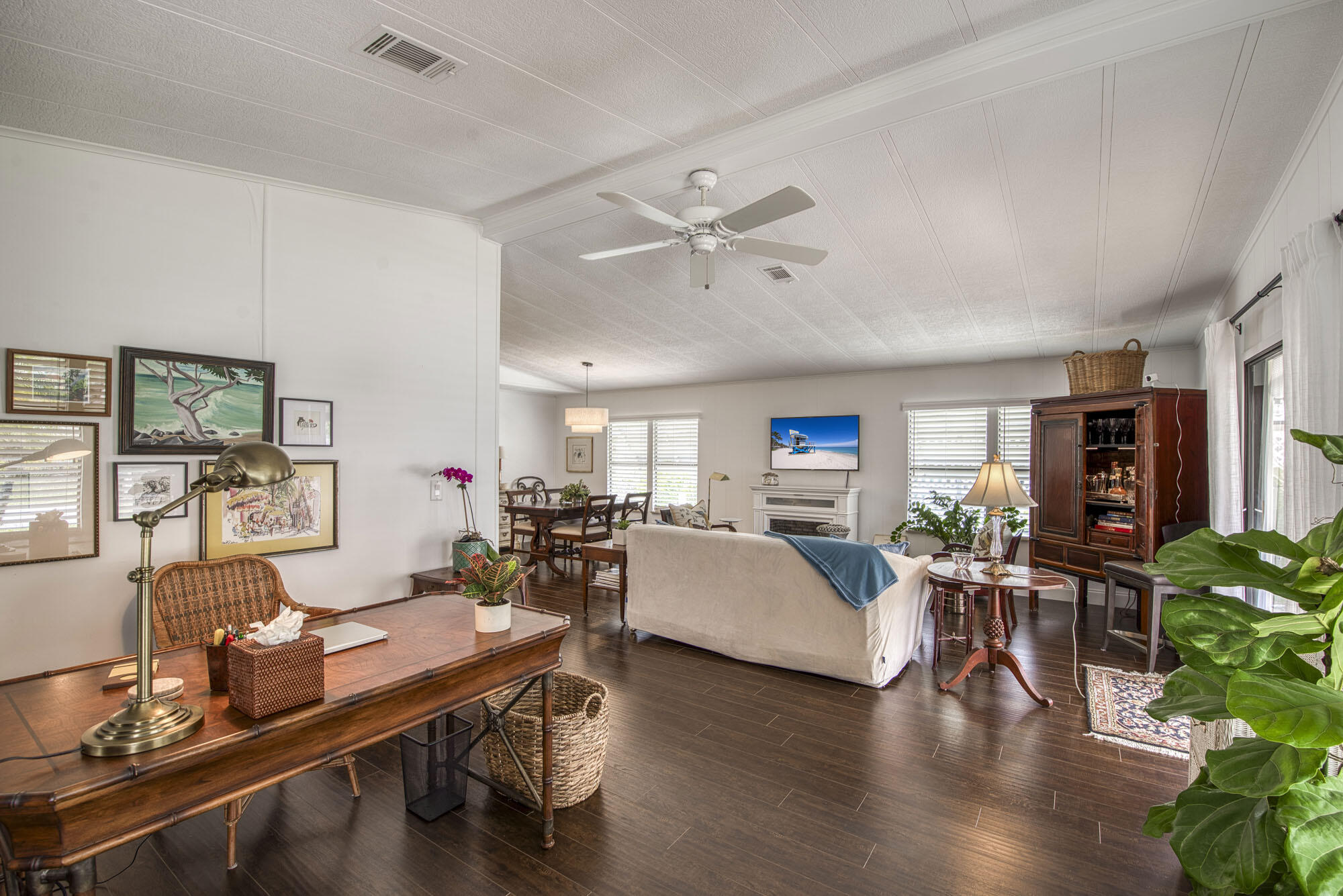 2833 Southwest Pontiac Place Stuart, FL 34997 - Photo 5 of 24 _IMG6800_HDR