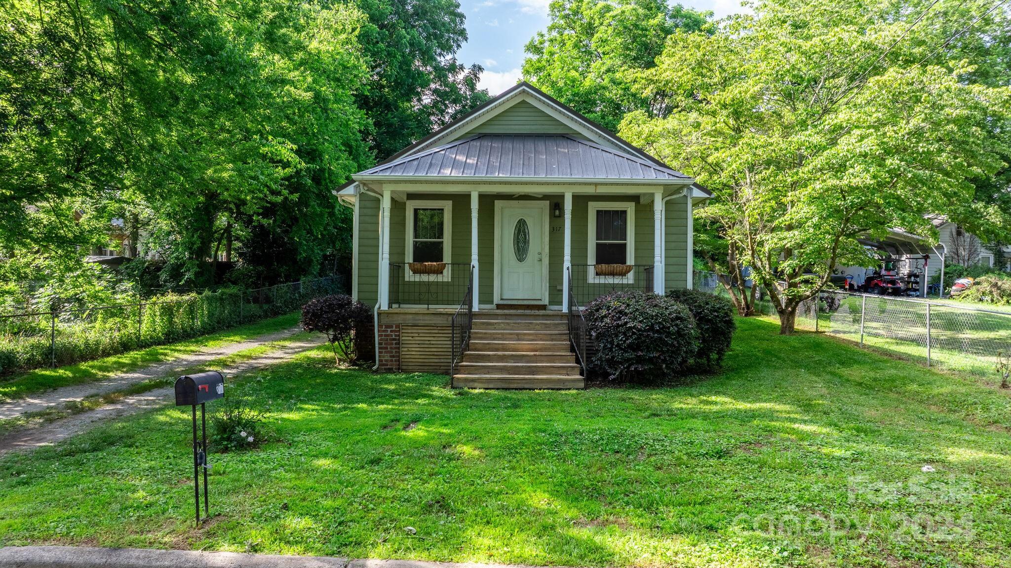 317 West Pne St  
