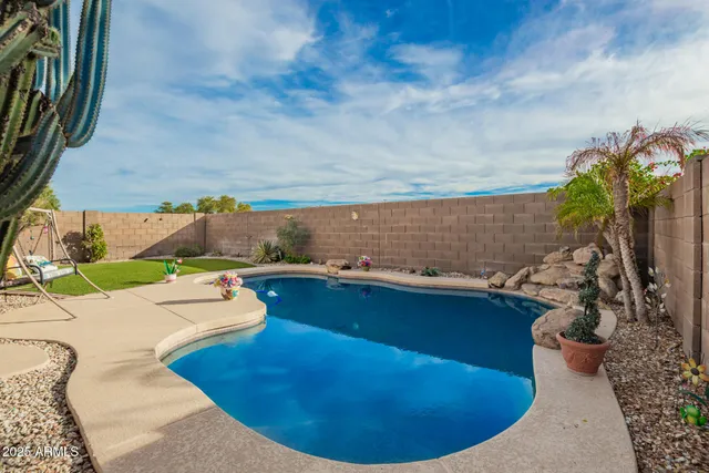 $520,000 | 6881 West Pontiac Drive, Glendale, AZ 85308