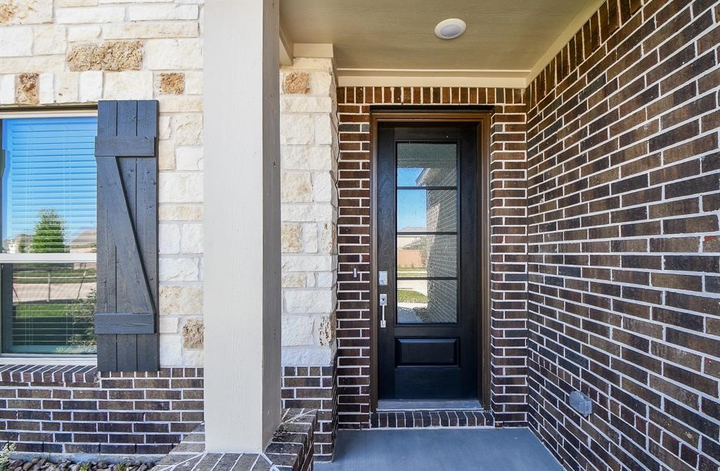 2932 Tantara Drive Katy, TX 77493 - Photo 3 of 34