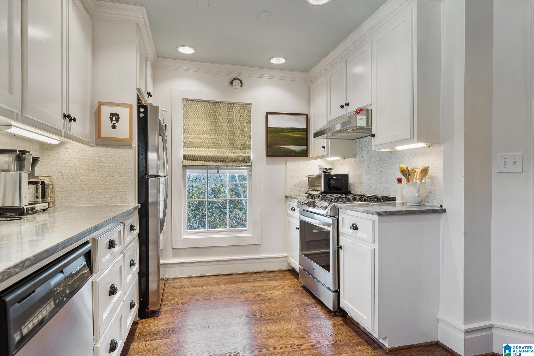 4334 Cliff Road Birmingham, AL 35222 - Photo 17 of 45
