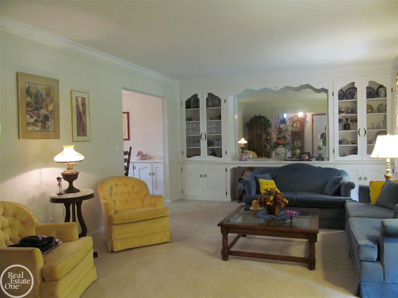 235 Shagbark Drive Rochester Hills, MI 48309 - Photo 4 of 26