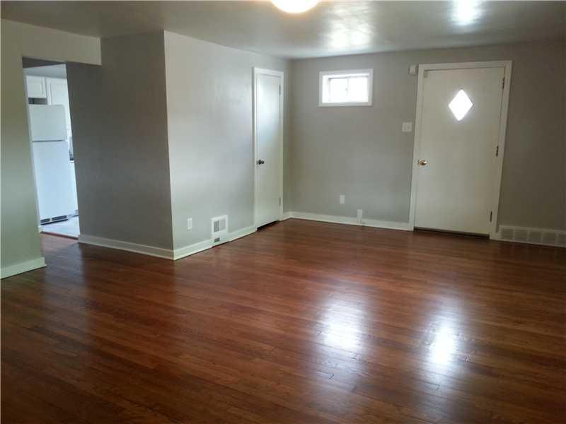 1534 Greentree Road Pittsburgh, PA 15220 - Photo 3 of 15 Living Room. The whole house was freshly painted also.