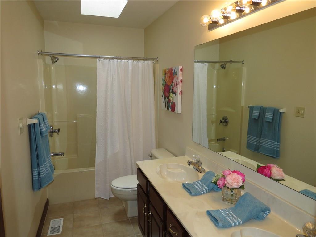 12310 Bridgewater Road Indianapolis, IN 46256 - Photo 20 of 37 Gallery Image 20