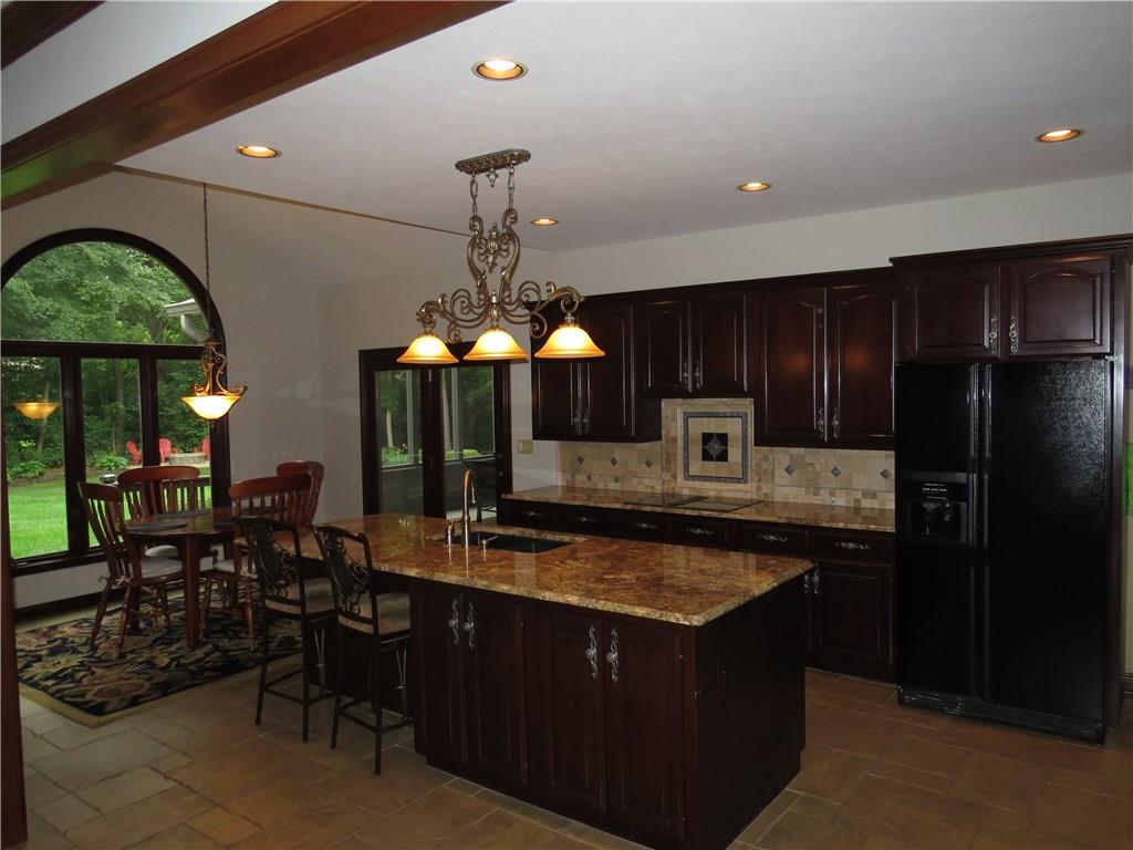 12310 Bridgewater Road Indianapolis, IN 46256 - Photo 7 of 37 Gallery Image 7