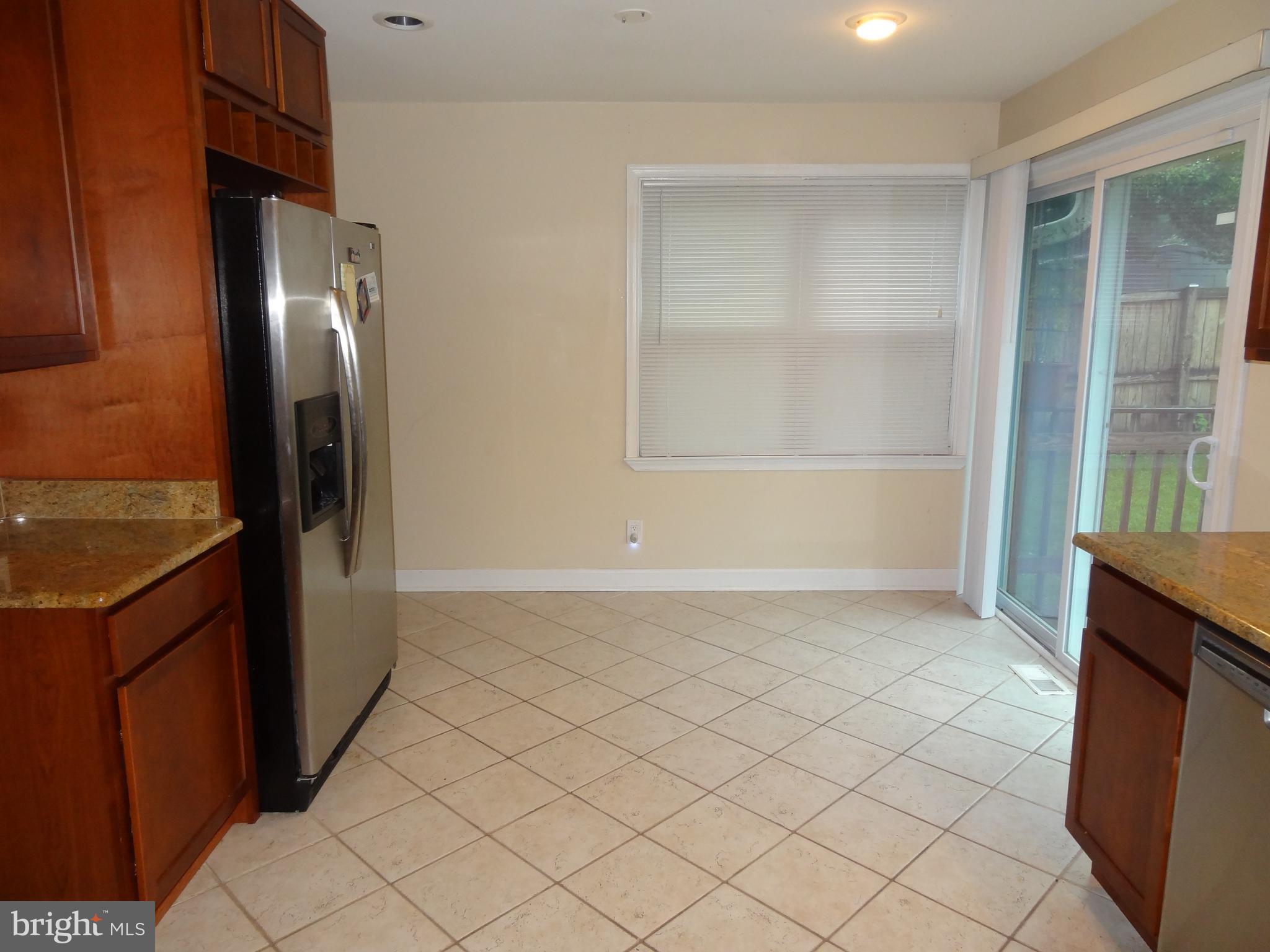 211 Regency Circle Linthicum Heights, MD 21090 - Photo 11 of 41