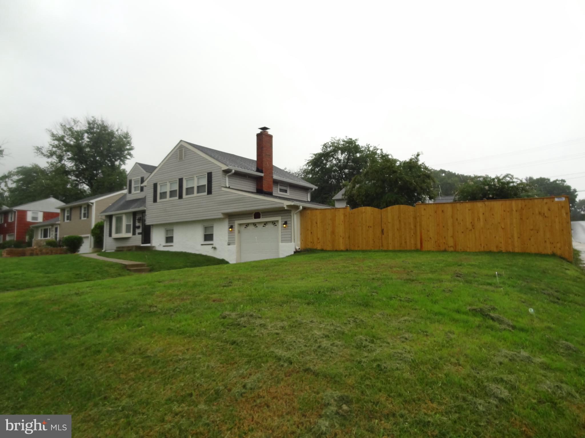 211 Regency Circle Linthicum Heights, MD 21090 - Photo 3 of 41