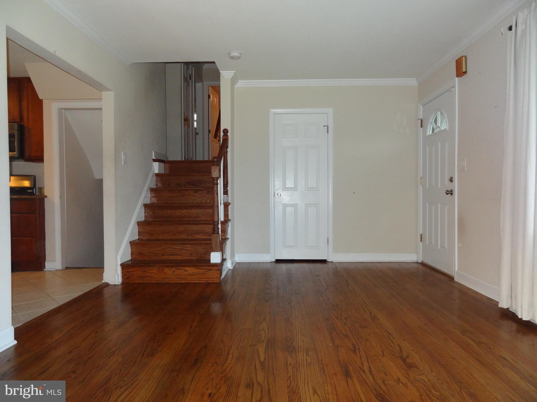 211 Regency Circle Linthicum Heights, MD 21090 - Photo 8 of 41