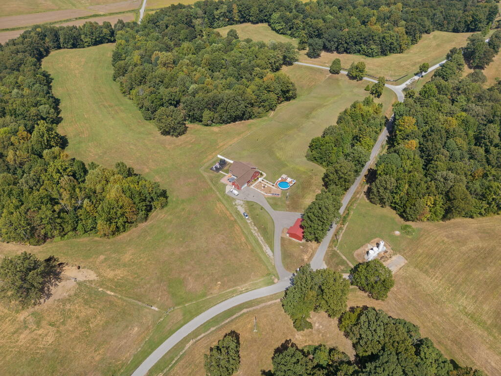 891 Jerry Arnold Road Manitou, KY 42436 - Photo 4 of 90 Gallery Image 4