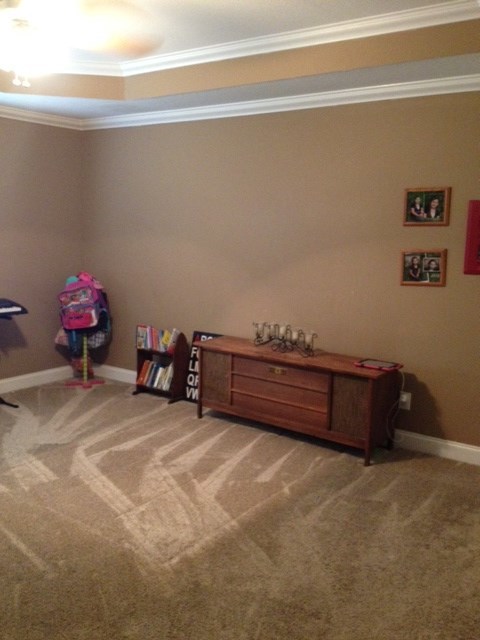 331 Lite-N-Tie Road Gray, GA 31032 - Photo 7 of 15 a room with furniture