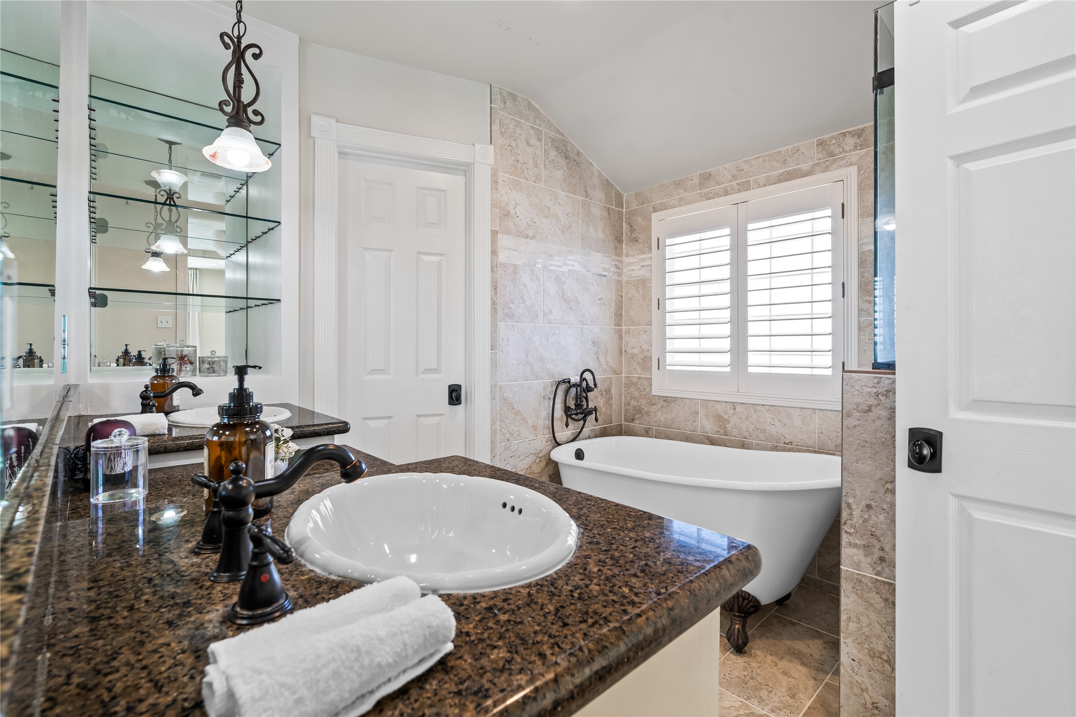 3902 Colquitt Street Houston, TX 77027 - Photo 27 of 32