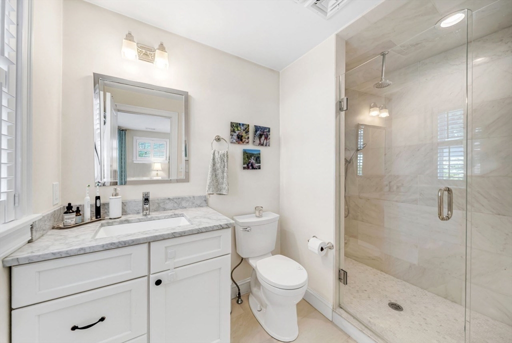 27 Beryl Street Boston, MA 02131 - Photo 22 of 39