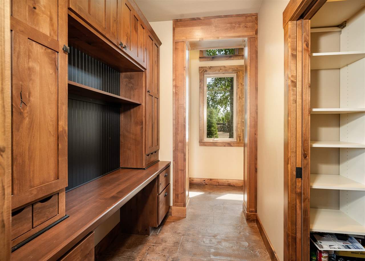 7607 East Greenbluff Road Colbert, WA 99005 - Photo 14 of 20