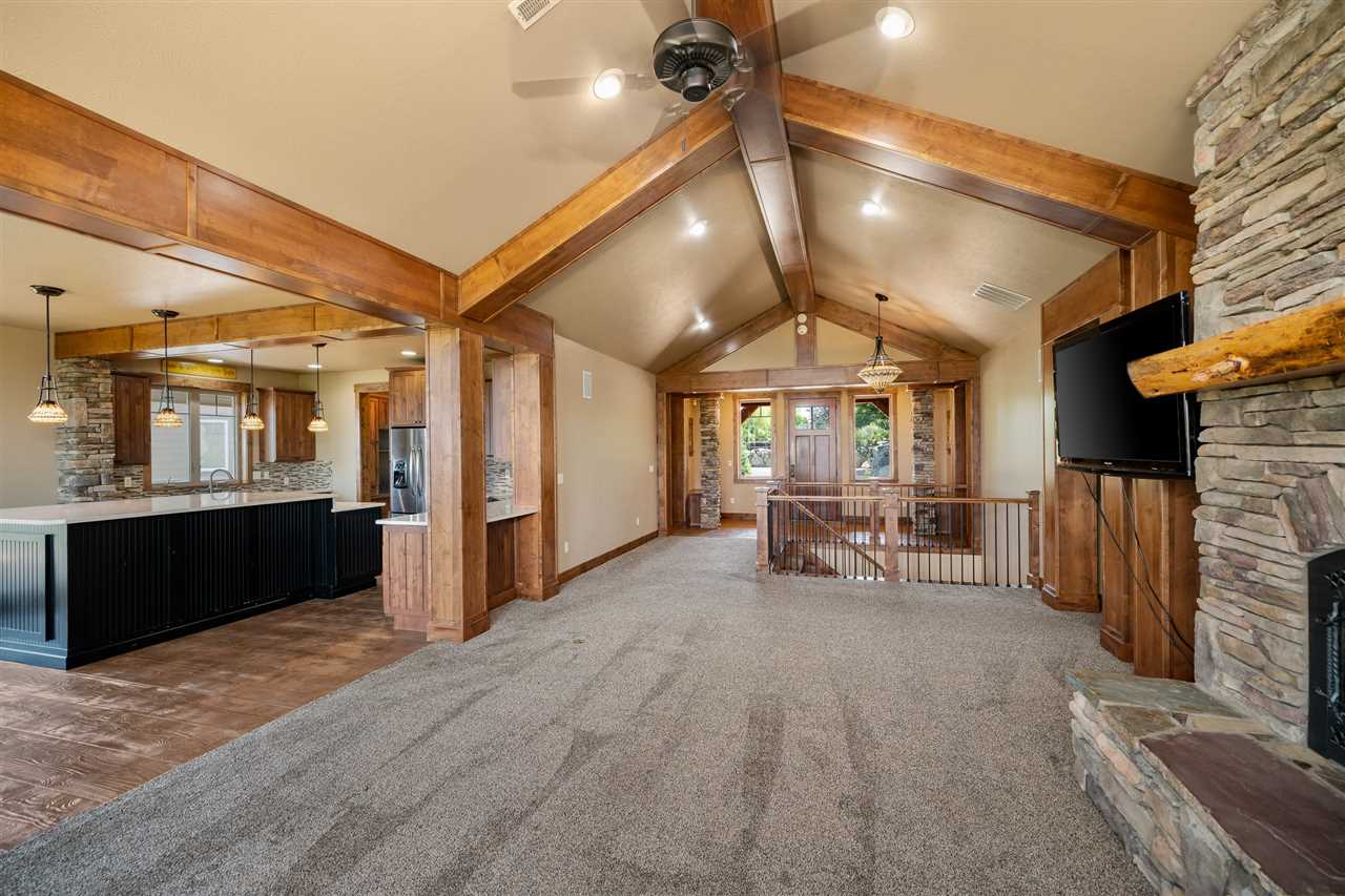 7607 East Greenbluff Road Colbert, WA 99005 - Photo 9 of 20