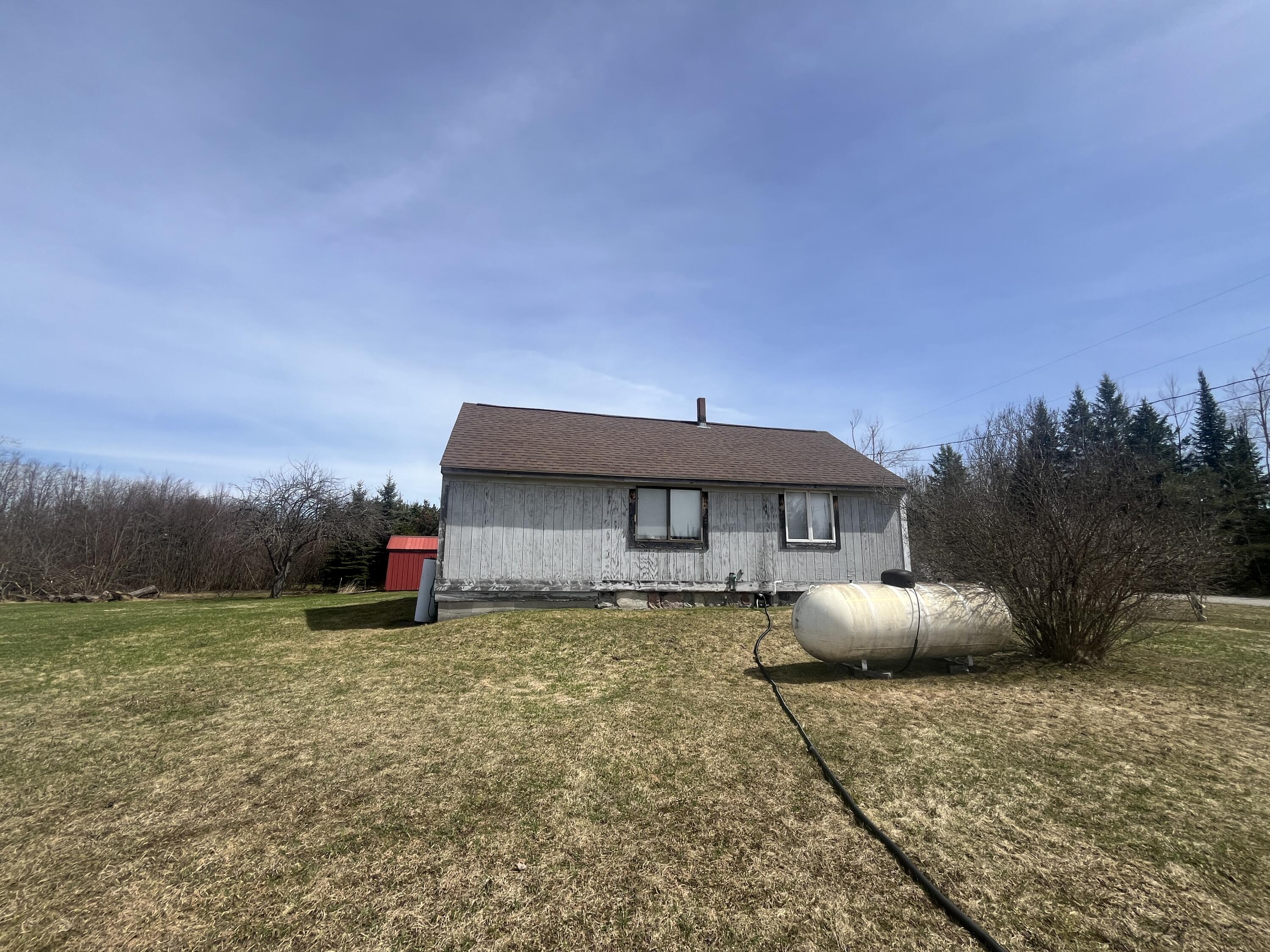 11492 Maple Lane Road Posen, MI 49776 - Photo 5 of 35 IMG_3905