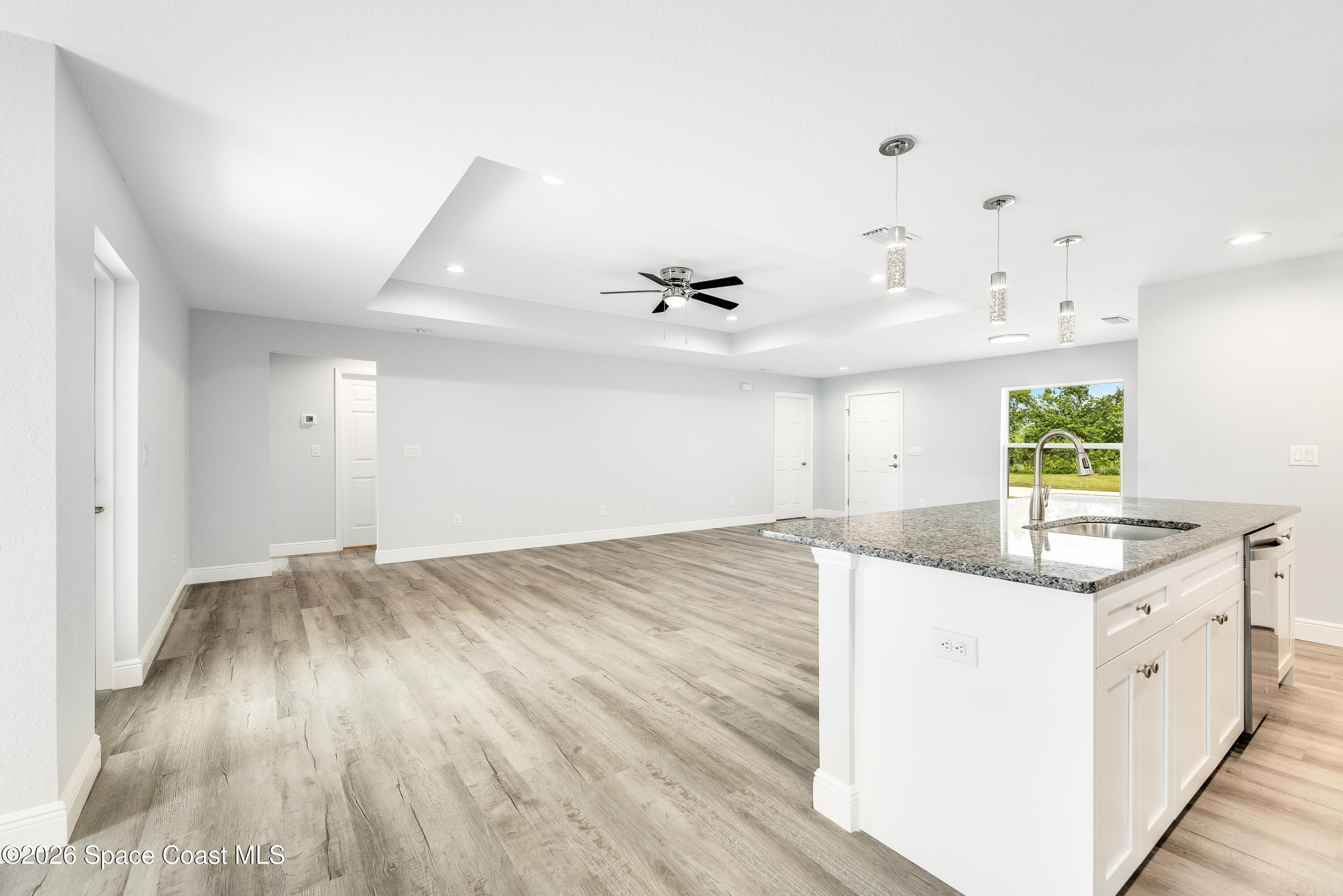 533 Fellenz Street Palm Bay, FL 32908 - Photo 13 of 42 13. Kitchen:Living