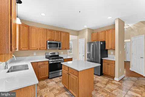 $875,000 | 1616 Candlewood Place Northeast, Leesburg, VA 20176