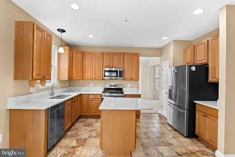 $875,000 | 1616 Candlewood Place Northeast, Leesburg, VA 20176