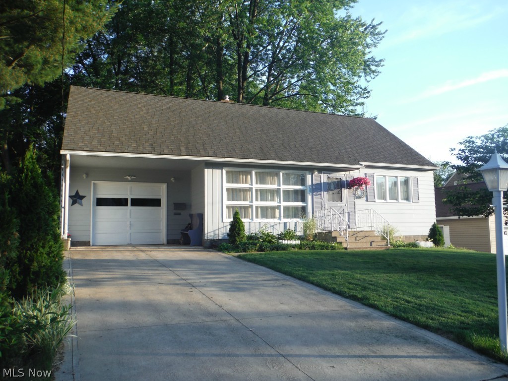 140 Far View Road Southwest North Canton, OH 44720 - Photo 1 of 25 Welcome HOME! Great Curb Appeal and MUCH larger than it looks. Wonderful home in North Canton.