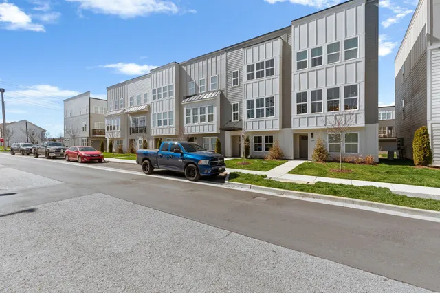 $3,750 | 1545 57th Avenue North, Nashville, TN 37209