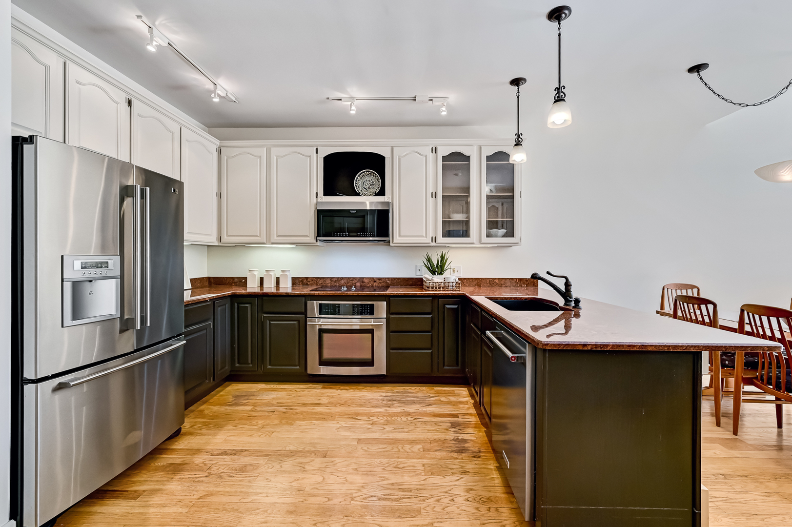 132 Northgate Place Burr Ridge, IL 60527 - Photo 7 of 41 Gallery Image 7