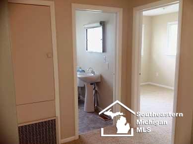 2629 Blue Bush Road Monroe, MI 48162 - Photo 7 of 25 20448020-6.JPG