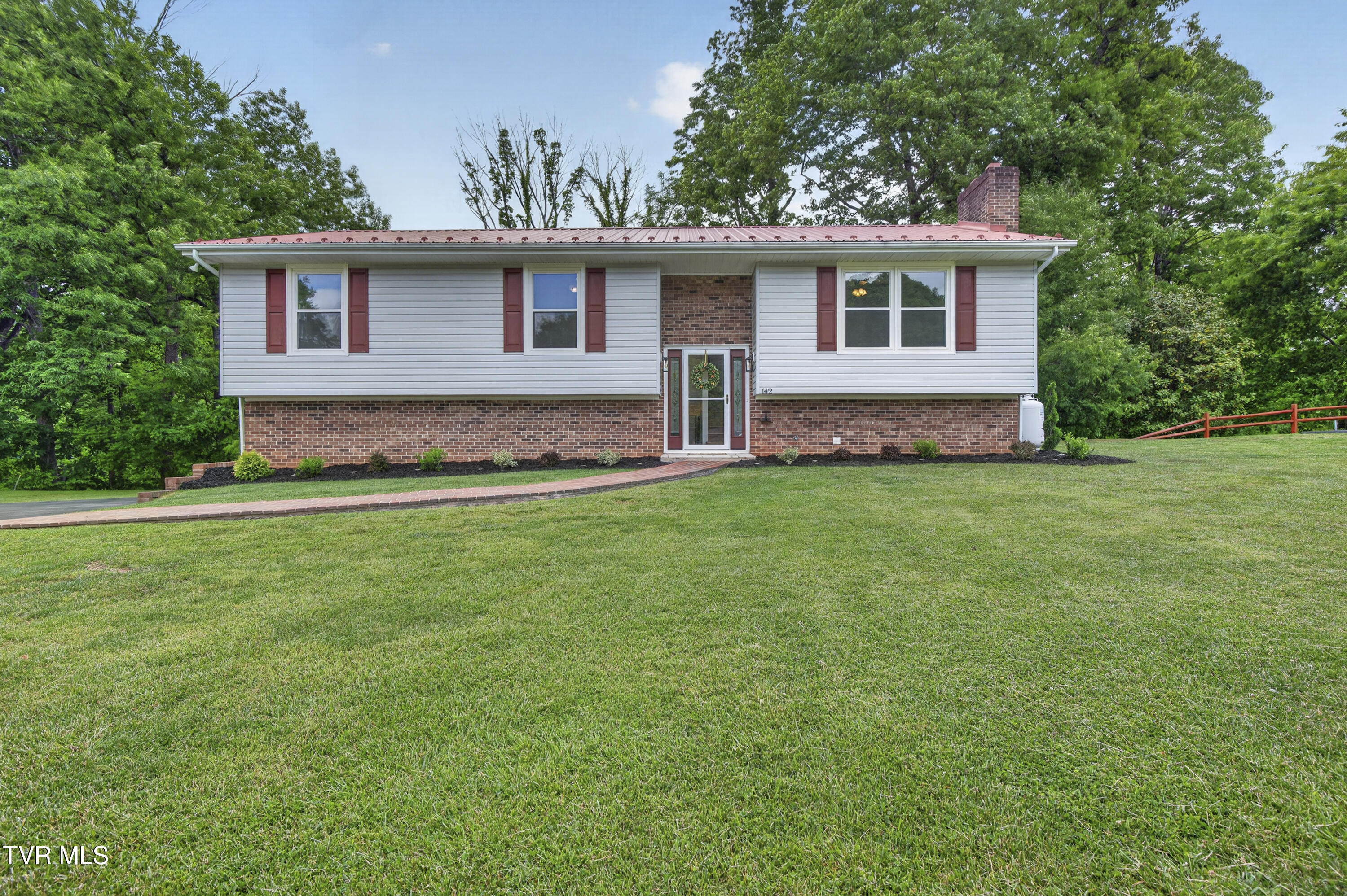 142 Backer Lane Damascus, VA 24236 - Photo 66 of 67 142-Backer-Ln-Damascus-VA Cynthia-Routon