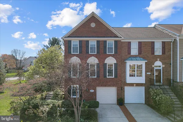 $759,000 | 43451 Livery Square, Ashburn, VA 20147