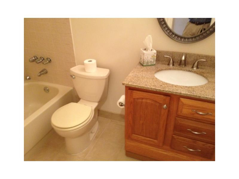 555 Banks Road, Unit 555 Margate, FL 33063 - Photo 9 of 22 Bathroom