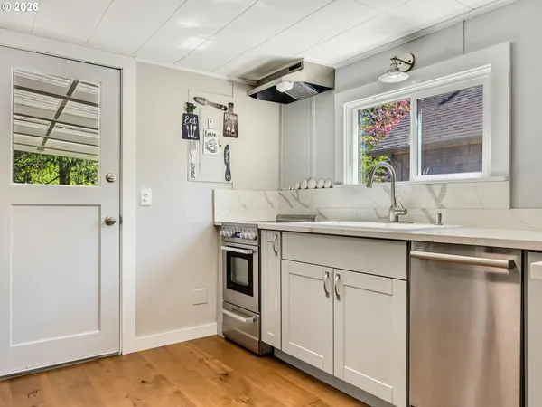 $849,900 | 631 North Larch, Cannon Beach, OR 97110