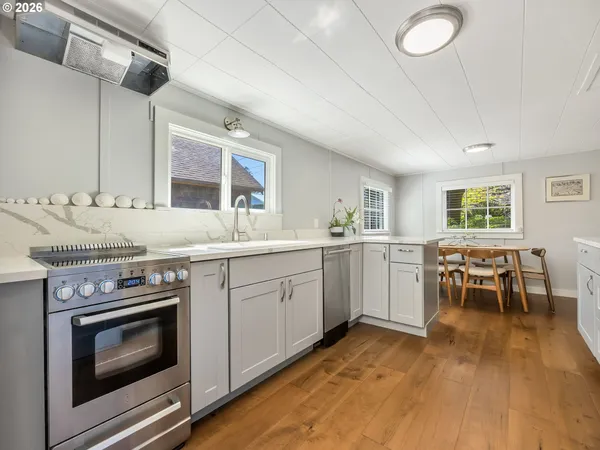 $849,900 | 631 North Larch, Cannon Beach, OR 97110