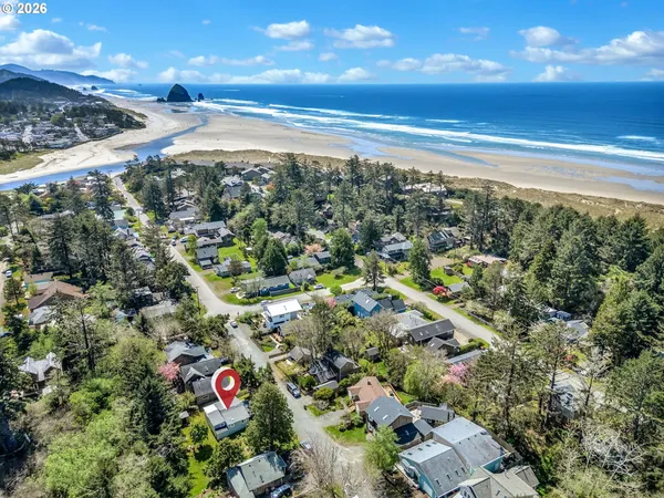 $849,900 | 631 North Larch, Cannon Beach, OR 97110