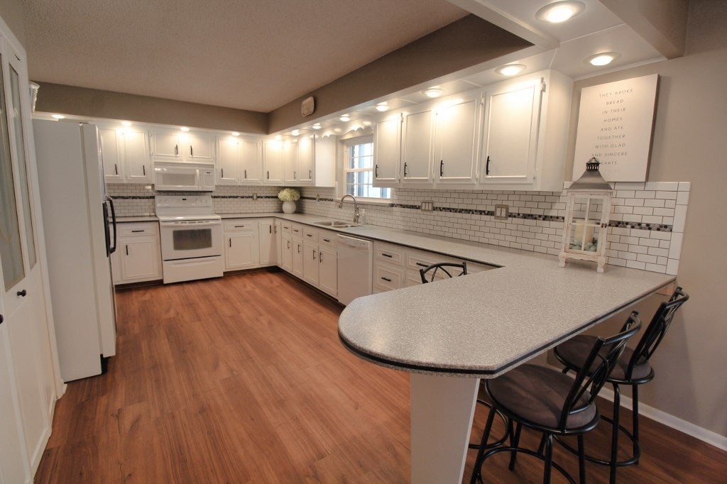 3565 Morrow Road Huntington, WV 25701 - Photo 8 of 19 Gallery Image 8