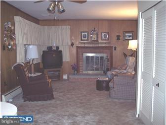501 Minshall Road Springfield, PA 19064 - Photo 8 of 12 Family Room