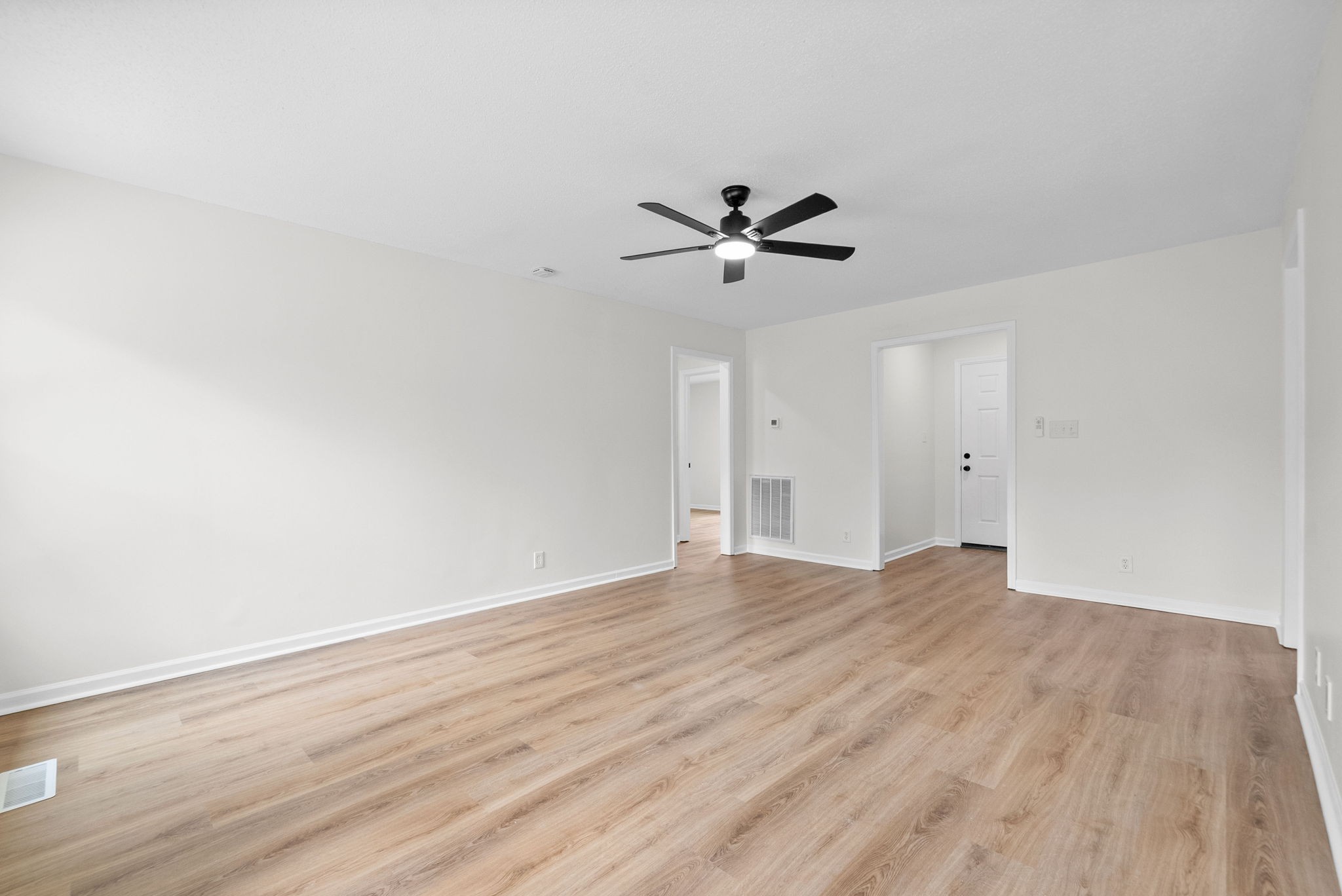 242 Quail Ridge Road Clarksville, TN 37042 - Photo 8 of 27 Gallery Image 8