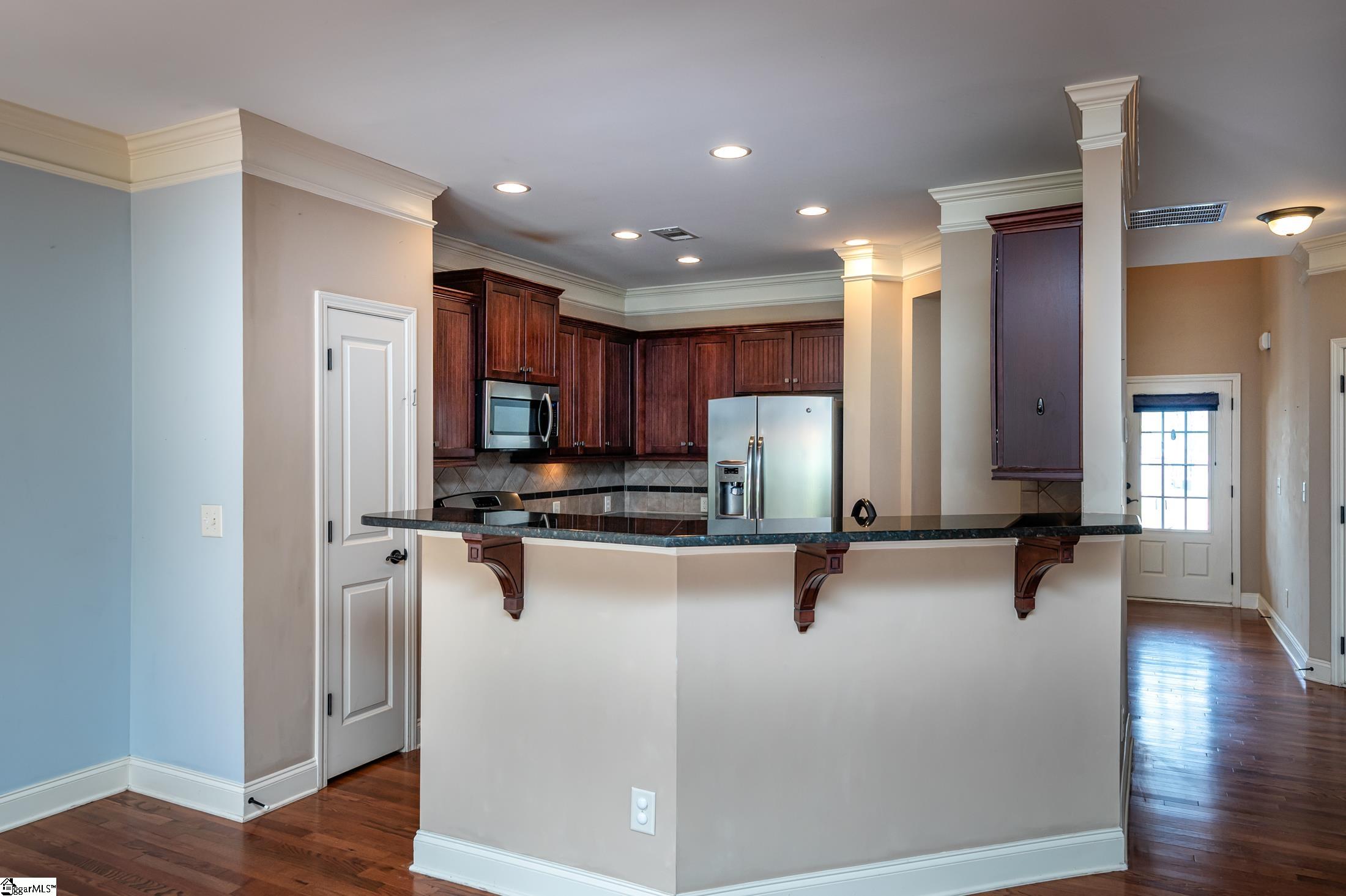 240 Barbours Lane Greenville, SC 29607 - Photo 12 of 36 Gallery Image 12